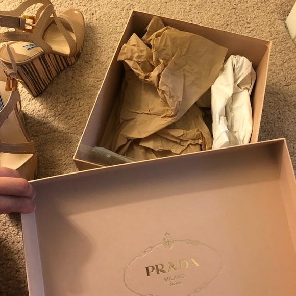 New in box Prada wedge heels - Picture 5 of 6